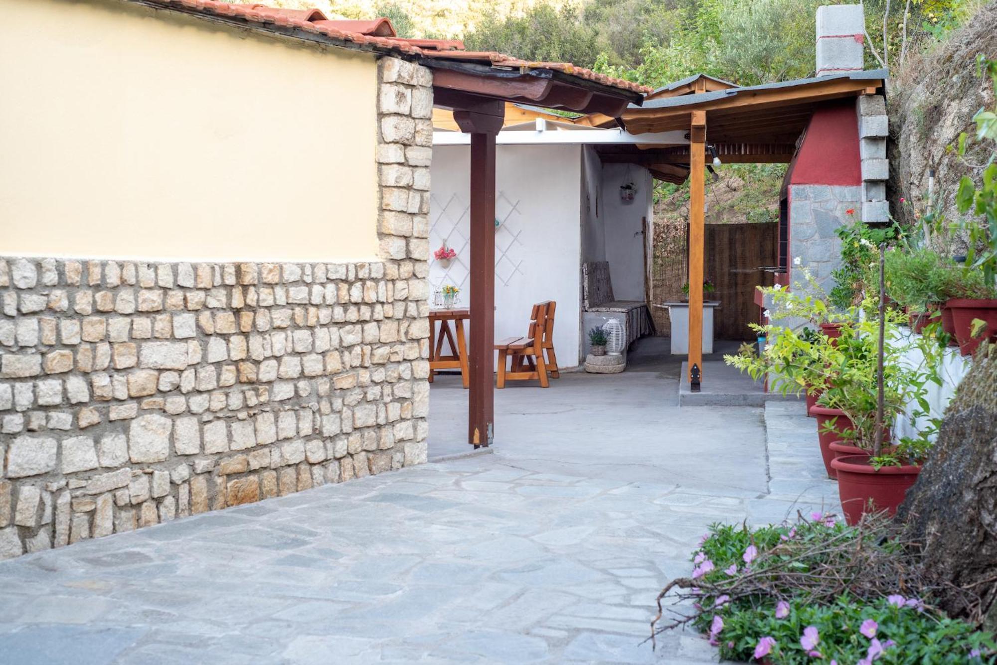 Dimste Studios Skala Sikias المظهر الخارجي الصورة